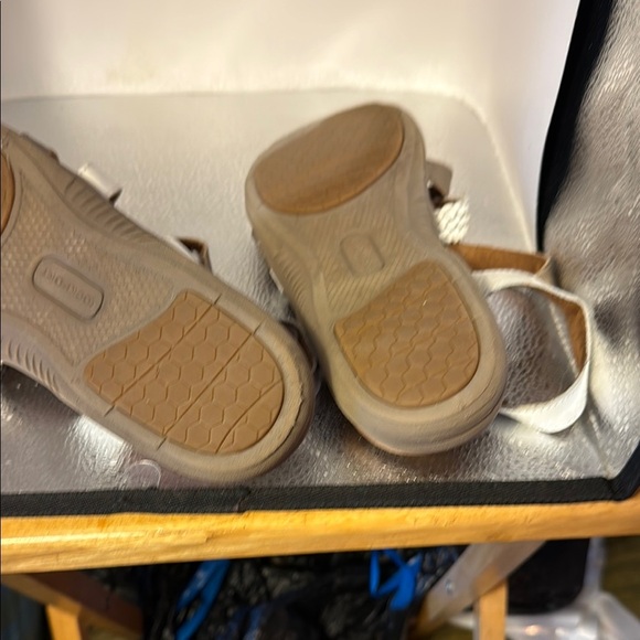 Rockport White and Tan Comfort Sandals with Adjustable Straps - Picture 6 of 7